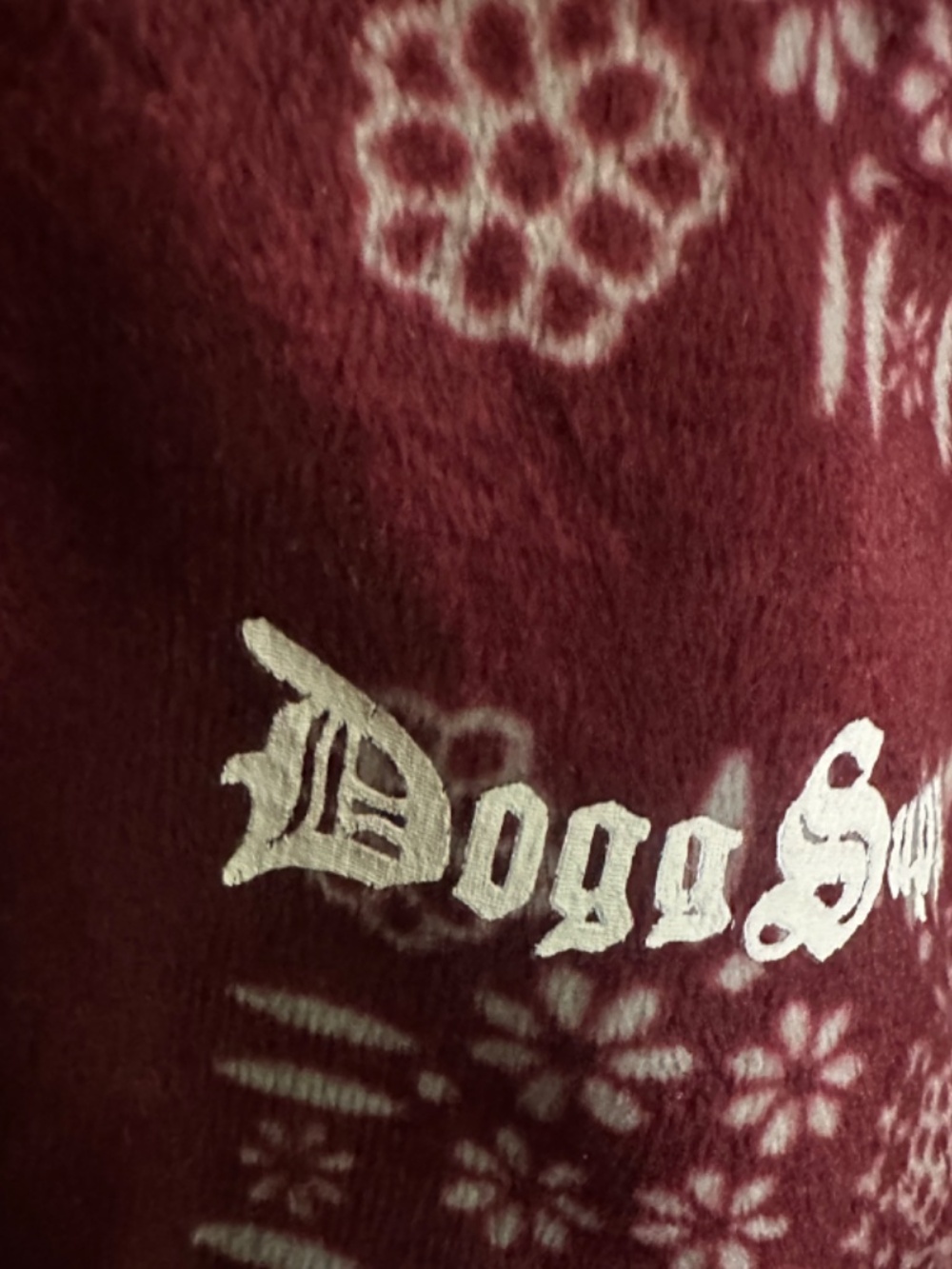 Dogg Supply Velour Long Sleeve Shirt XL Gently worn 100% polyester By Snoop Dogg - Picture 2 of 5